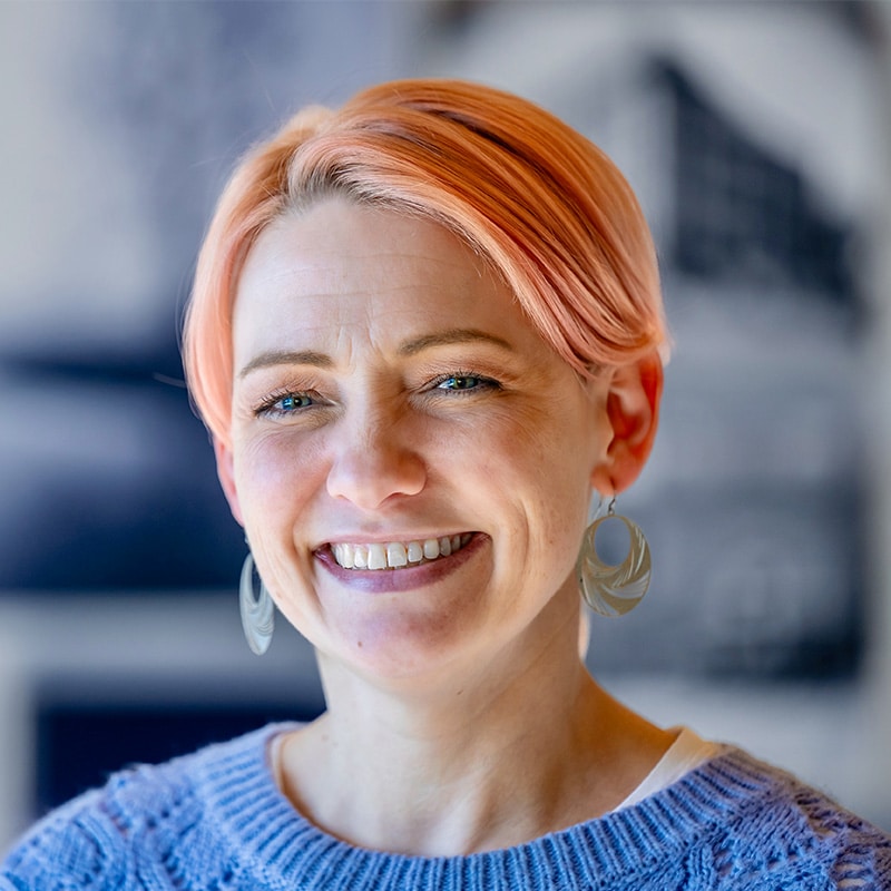 Christine Gordon headshot